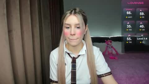 Snapshot of olivia1taylor chatting on 11.16.25 Olivia online show from 11.16.25