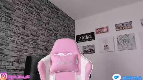 ..................................... 500 am- 1200 pm GMT-5 online show from 10.27.25