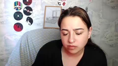 Snapshot of olivia_defo chatting on 10.01.25 olivia_defo online show from 10.01.25