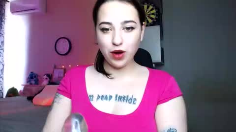 Snapshot of olivia_defo chatting on 10.10.25 olivia_defo online show from 10.10.25
