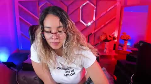  OLIVIA  online show from 01.19.26