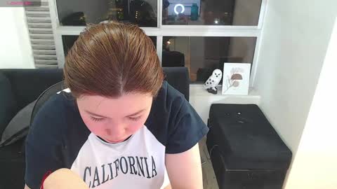 olivia_martine online show from 01.11.25