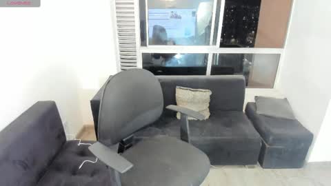 olivia_martine online show from 11.12.25