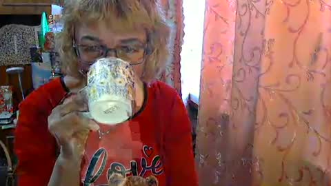 Snapshot of olivia_mia25 chatting on 04.29.26 Olivia Mia online show from 04.29.26