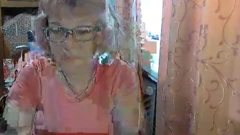 Snapshot of olivia_mia25 chatting on 05.16.26 Olivia Mia online show from 05.16.26