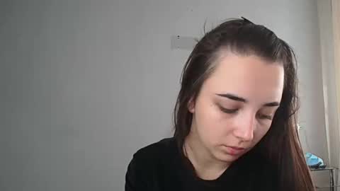 Olivia online show from 11.03.25