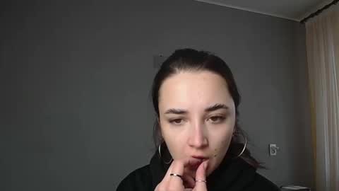 Olivia online show from 04.10.26