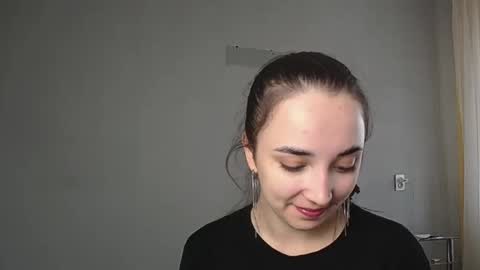 Olivia online show from 04.18.26