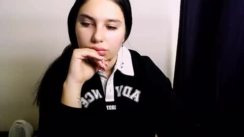 Olivia online show from 10.14.25