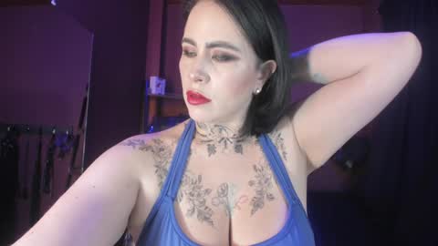 Snapshot of olivia_seex chatting on 12.12.24 online show from 12.12.24