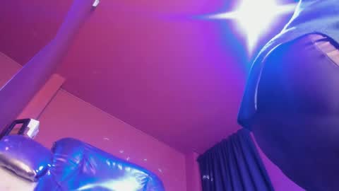 Snapshot of olivia_seex chatting on 02.10.25 online show from 02.10.25
