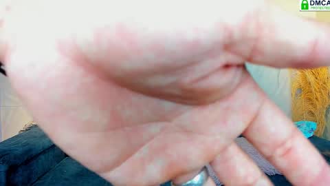 Snapshot of olivia_sex18 chatting on 03.01.25 SEXY KATY 18 PAMELA 19 HARRY 21 online show from 03.01.25