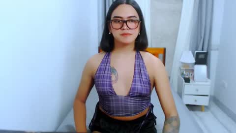 Snapshot of olivia_xxo chatting on 07.16.26 olivia_xxo online show from 07.16.26