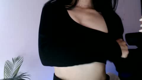 oliviaaa__ online show from 03.04.26