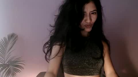 Snapshot of oliviaaa__ chatting on 04.30.26 oliviaaa__ online show from 04.30.26