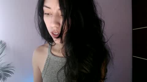 Snapshot of oliviaaa__ chatting on 05.20.26 oliviaaa__ online show from 05.20.26