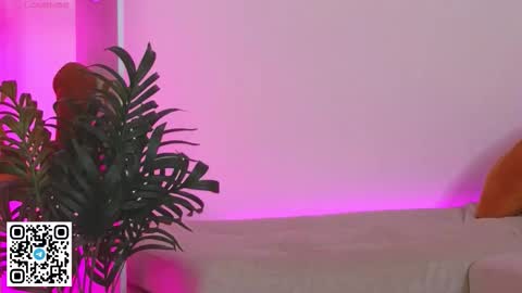 Snapshot of oliviabr0wn chatting on 02.15.26 Olivia online show from 02.15.26