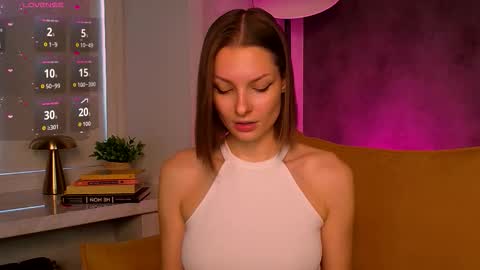 Snapshot of oliviaduvall chatting on 10.19.25 Miss Olivia Duvall online show from 10.19.25