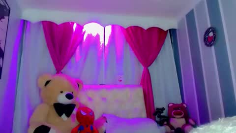 oliviahot01 online show from 03.13.26