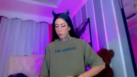 oliviahot01 online show from 04.05.26