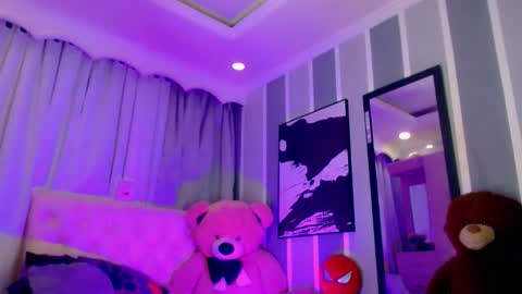 Snapshot of oliviahot01 chatting on 05.31.26 oliviahot01 online show from 05.31.26