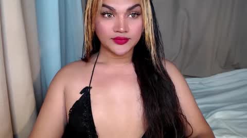 oliviahot22 online show from 03.02.25