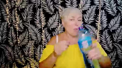 Kelly online show from 10.14.25