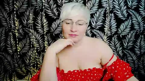 Snapshot of oliviaoskar_ chatting on 05.29.26 Kelly online show from 05.29.26