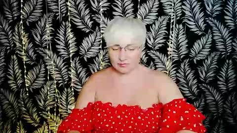 Snapshot of oliviaoskar_ chatting on 06.12.26 Kelly online show from 06.12.26