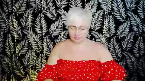 Snapshot of oliviaoskar_ chatting on 06.14.26 Kelly online show from 06.14.26