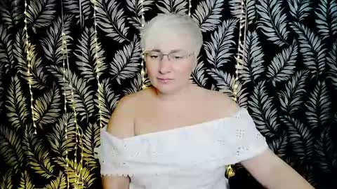 Snapshot of oliviaoskar_ chatting on 07.27.26 Kelly online show from 07.27.26