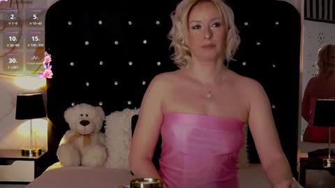 Olivia online show from 01.09.25