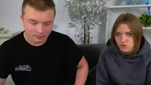 Snapshot of ollistiw chatting on 10.22.25 Olli and Stiw online show from 10.22.25