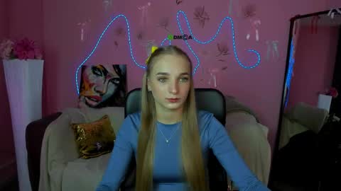 Snapshot of ollivia_dream chatting on 05.01.26 Ollivia online show from 05.01.26
