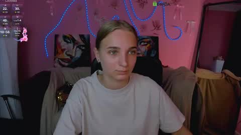 Snapshot of ollivia_dream chatting on 06.02.26 Ollivia online show from 06.02.26
