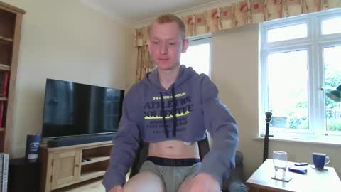 Olly online show from 01.04.25