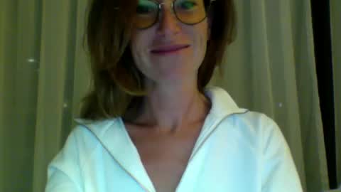 olyra11 online show from 06.30.26