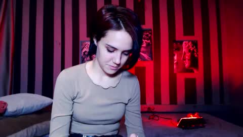 Snapshot of onaloon chatting on 11.26.25 onaloon online show from 11.26.25