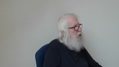 Snapshot of onanister chatting on 05.05.26 Somewhere over the rainbow online show from 05.05.26