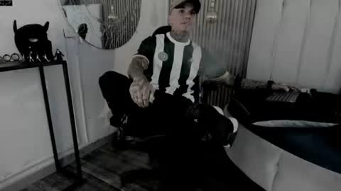 Snapshot of onceagain97_ chatting on 06.25.26 ... online show from 06.25.26