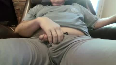 Snapshot of one4phun36830 chatting on 09.18.25 bearcockringdaddymaturepunp online show from 09.18.25