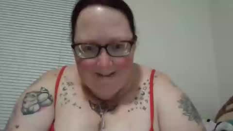 Snapshot of onedaffodil84 chatting on 05.14.26 Pixie online show from 05.14.26