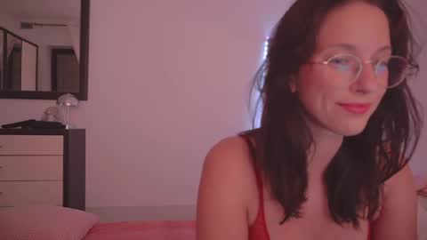 Ariel online show from 04.10.26