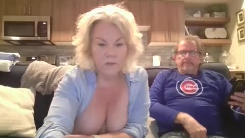 Snapshot of oneoften1000 chatting on 01.13.25 couple mature milf bigboobs curvy mommydaddy online show from 01.13.25