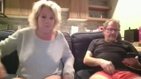 Snapshot of oneoften1000 chatting on 01.30.25 couple mature milf bigboobs curvy mommydaddy online show from 01.30.25