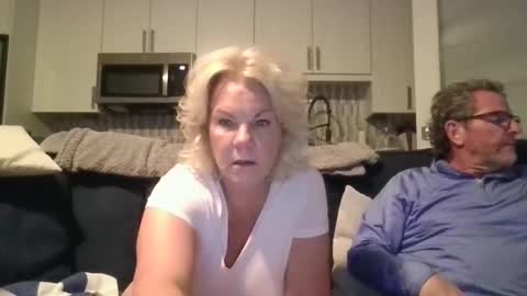 Snapshot of oneoften1000 chatting on 03.01.25 couple mature milf bigboobs curvy mommydaddy online show from 03.01.25