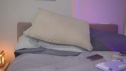 Snapshot of onikumax chatting on 02.14.26 Sttephany online show from 02.14.26