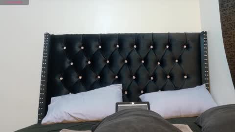 Bestie online show from 11.28.25