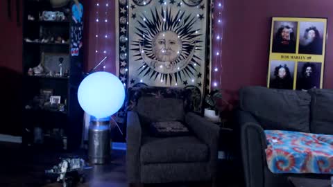 Snapshot of only1jtreasure chatting on 02.04.25 Only1JTreasure online show from 02.04.25