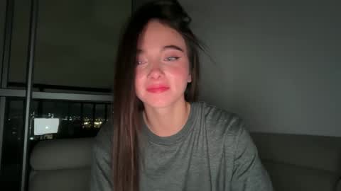 Snapshot of onlysophia chatting on 05.19.26 Sophia online show from 05.19.26